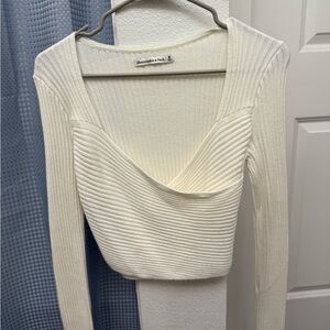 Abercrombie & Fitch Cream V-Neck Sweater Ribbed Knit Timeless Design
